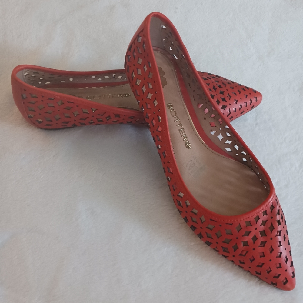 Bottero • Women's Orange Brazilian Laser-Cut Pointy Toe Leather Ballet F…